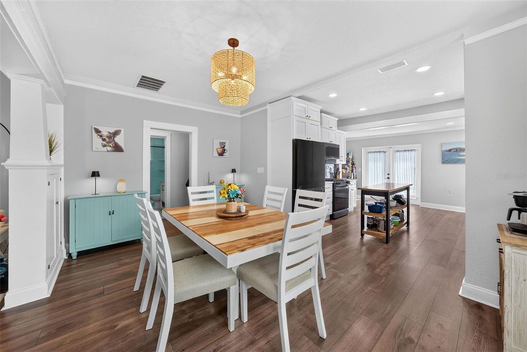 Image 5 of property listing at 1625 S EOLA DRIVE, Orlando, FL 32806