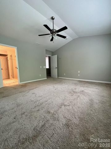 8940 Kirkley View Court, Charlotte, NC 28277