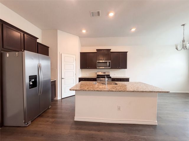 1013 Royal Lane, Celina, TX 75009