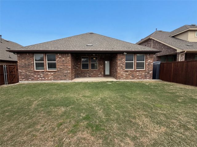1013 Royal Lane, Celina, TX 75009