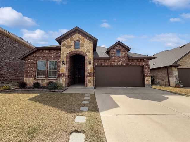 1013 Royal Lane, Celina, TX 75009