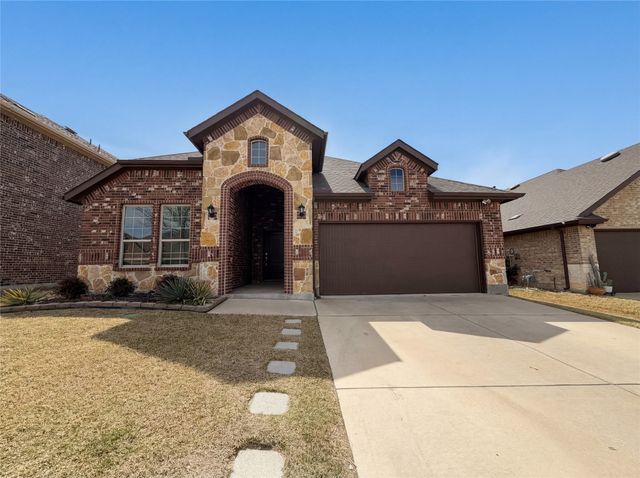 1013 Royal Lane, Celina, TX 75009