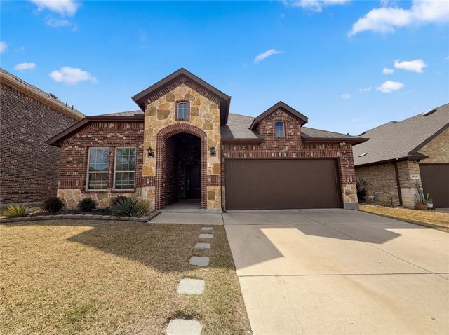 1013 Royal Lane, Celina, TX 75009
