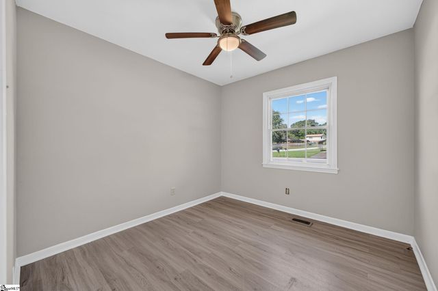109 Old Farm Road, Moore, SC 29369