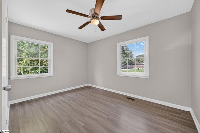 109 Old Farm Road, Moore, SC 29369