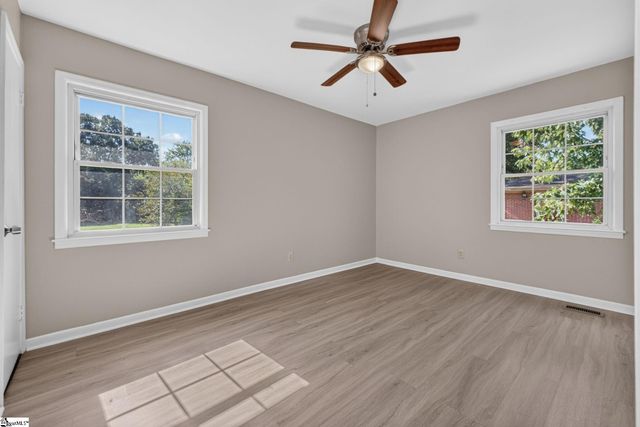 109 Old Farm Road, Moore, SC 29369
