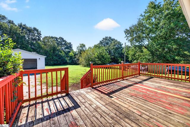 109 Old Farm Road, Moore, SC 29369