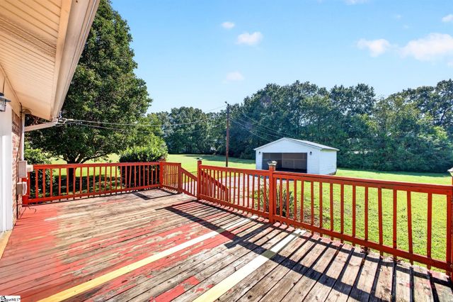 109 Old Farm Road, Moore, SC 29369
