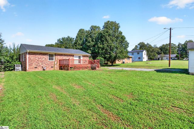 109 Old Farm Road, Moore, SC 29369