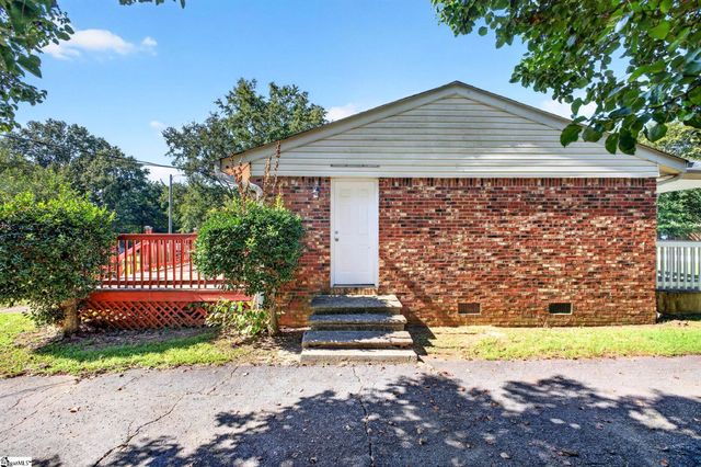 109 Old Farm Road, Moore, SC 29369