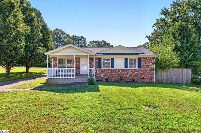 109 Old Farm Road, Moore, SC 29369