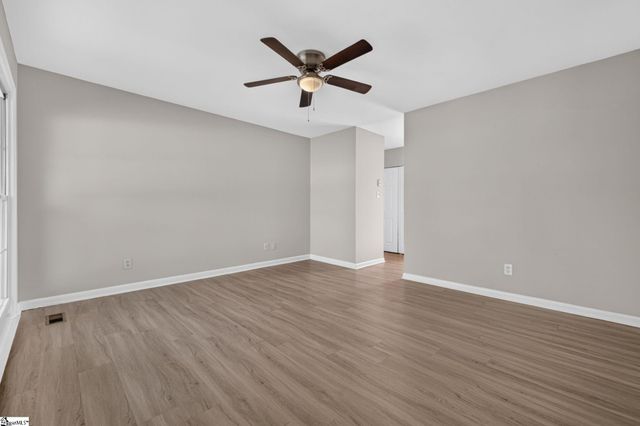 109 Old Farm Road, Moore, SC 29369
