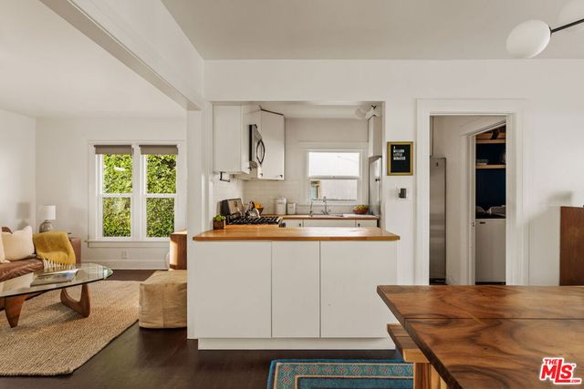5408 7th Avenue, Los Angeles, CA 90043