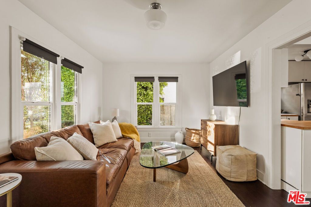 5408 7th Avenue, Los Angeles, CA 90043 — photo 2