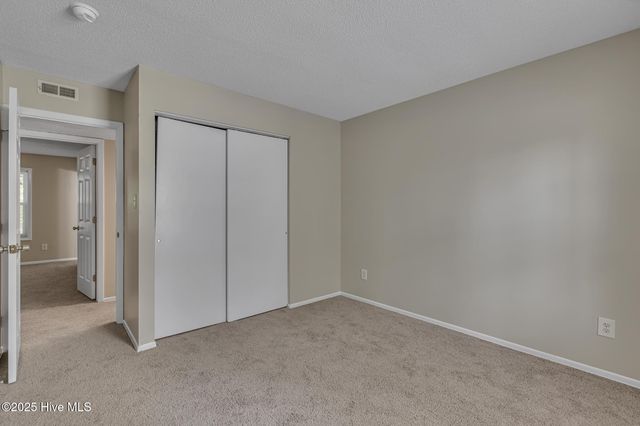 821 Shadowridge Road, Jacksonville, NC 28546