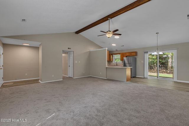 821 Shadowridge Road, Jacksonville, NC 28546