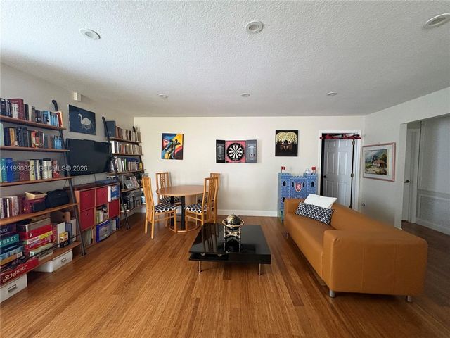 12513 NW 18th Mnr, Pembroke Pines, FL 33028