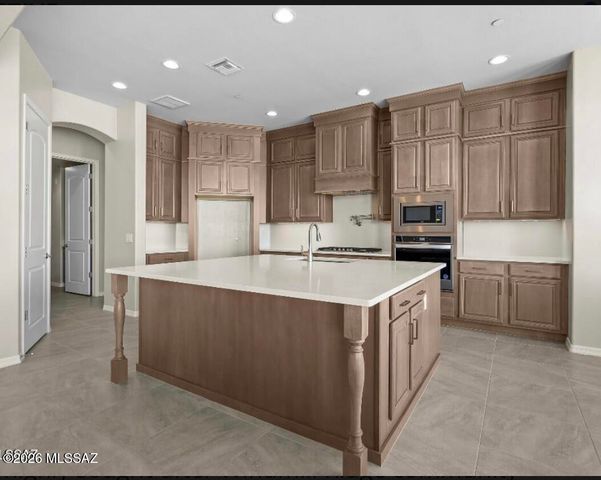 1726 E Buck Ridge Place, Tucson, AZ 85737