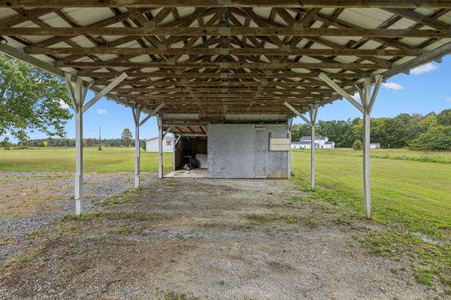 1565 Eugene Reed Rd, Woodbury, TN 37190