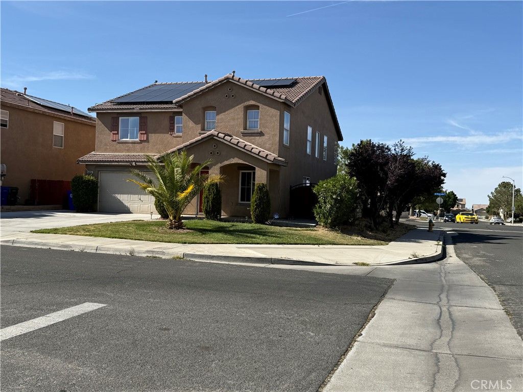 Image 2 of property listing at 14024 Colt Court, Victorville, CA 92394