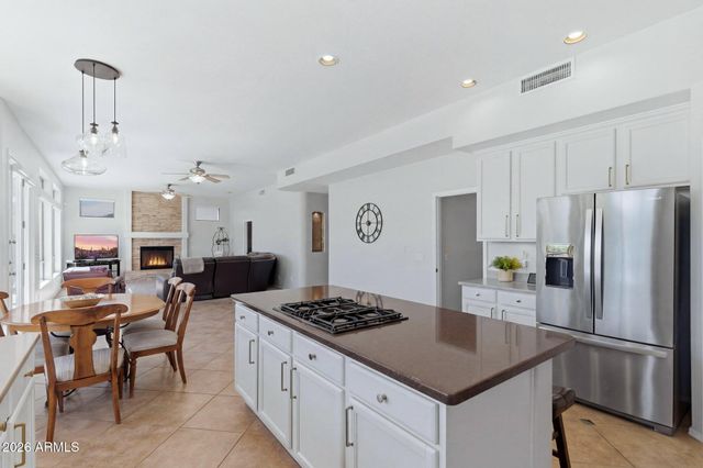 7943 E SUGARLOAF Circle, Mesa, AZ 85207