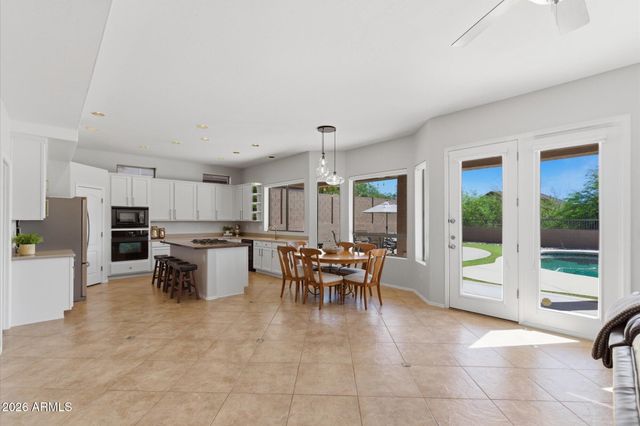 7943 E SUGARLOAF Circle, Mesa, AZ 85207