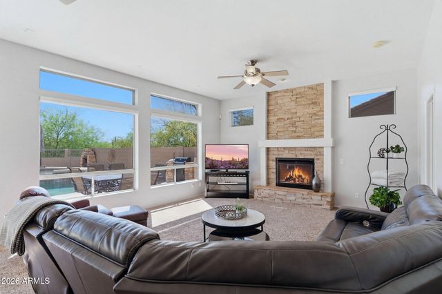 7943 E SUGARLOAF Circle, Mesa, AZ 85207