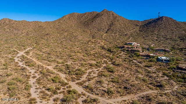 7943 E SUGARLOAF Circle, Mesa, AZ 85207