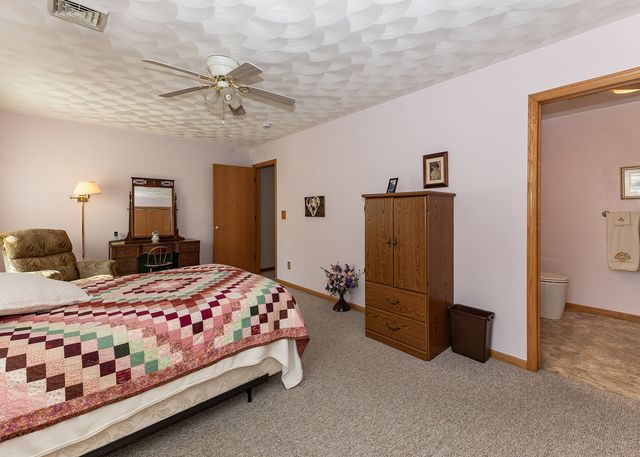 518 N Russell Avenue, Geneseo, IL 61254