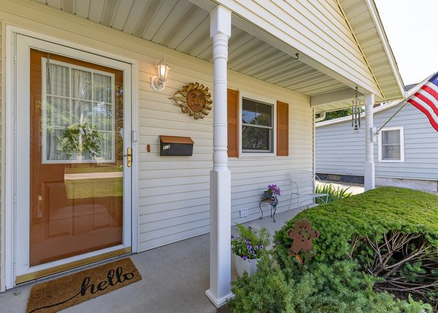 518 N Russell Avenue, Geneseo, IL 61254