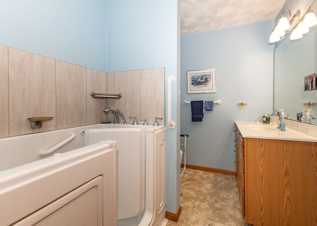 518 N Russell Avenue, Geneseo, IL 61254