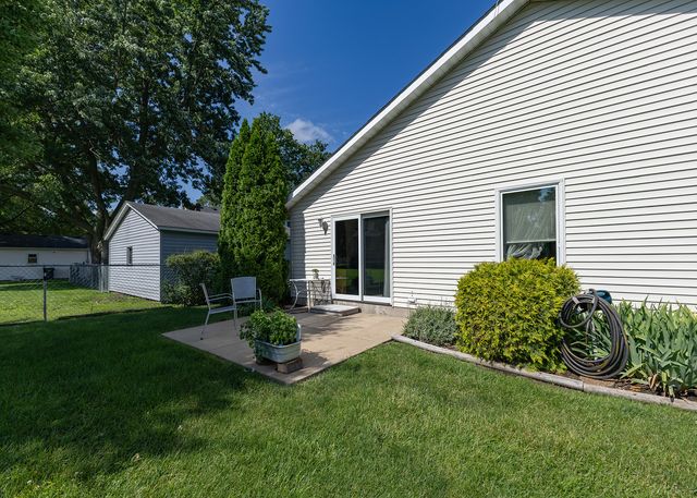 518 N Russell Avenue, Geneseo, IL 61254
