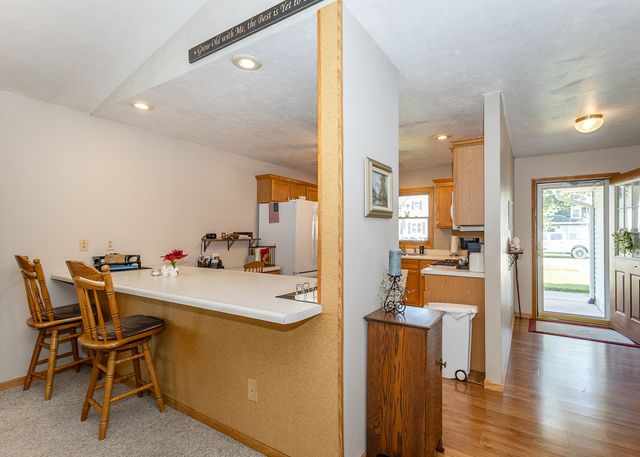 518 N Russell Avenue, Geneseo, IL 61254