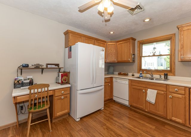 518 N Russell Avenue, Geneseo, IL 61254