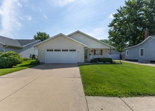 518 N Russell Avenue, Geneseo, IL 61254