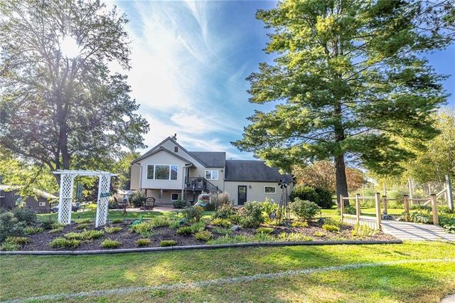 360 12th Street, Black River Falls, WI 54615