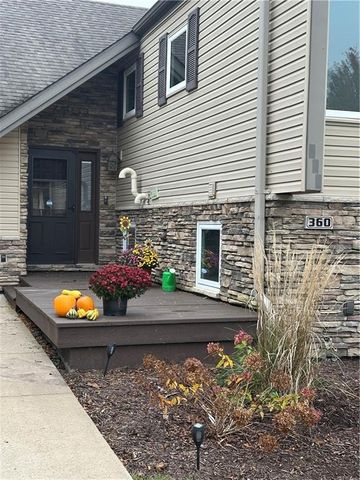 360 12th Street, Black River Falls, WI 54615