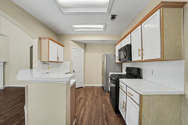 1805 Manor Circle, Rosenberg, TX 77471