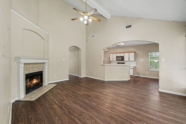 1805 Manor Circle, Rosenberg, TX 77471