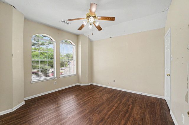 1805 Manor Circle, Rosenberg, TX 77471