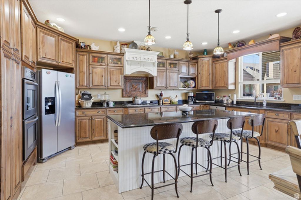 Image 13 of property listing at 3694 S 4975 W, West Haven, UT 84401