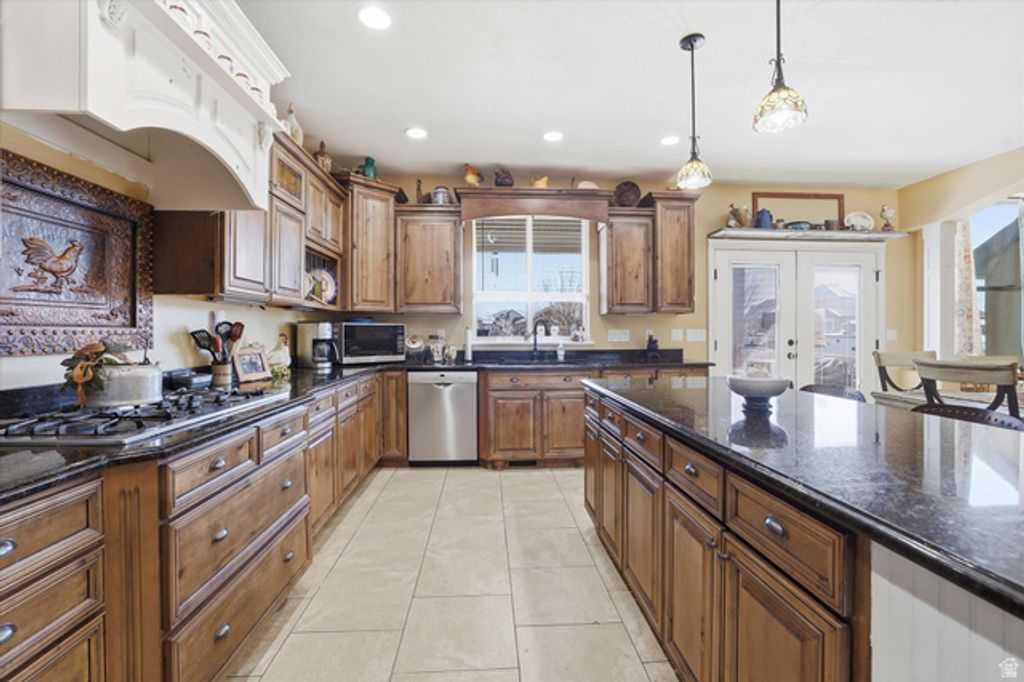Image 18 of property listing at 3694 S 4975 W, West Haven, UT 84401