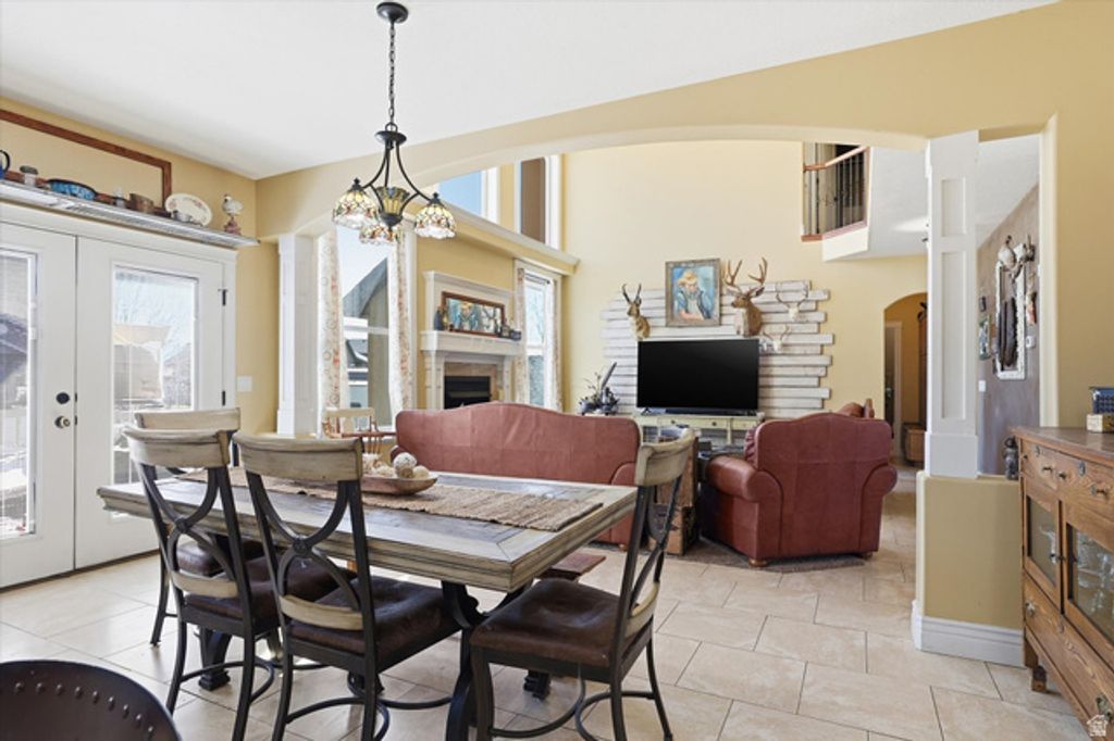 Image 19 of property listing at 3694 S 4975 W, West Haven, UT 84401