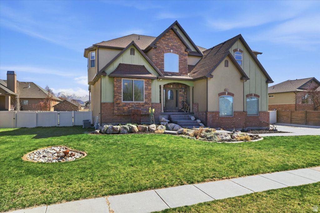 Image 3 of property listing at 3694 S 4975 W, West Haven, UT 84401