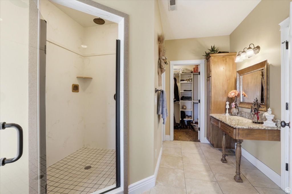 Image 28 of property listing at 3694 S 4975 W, West Haven, UT 84401