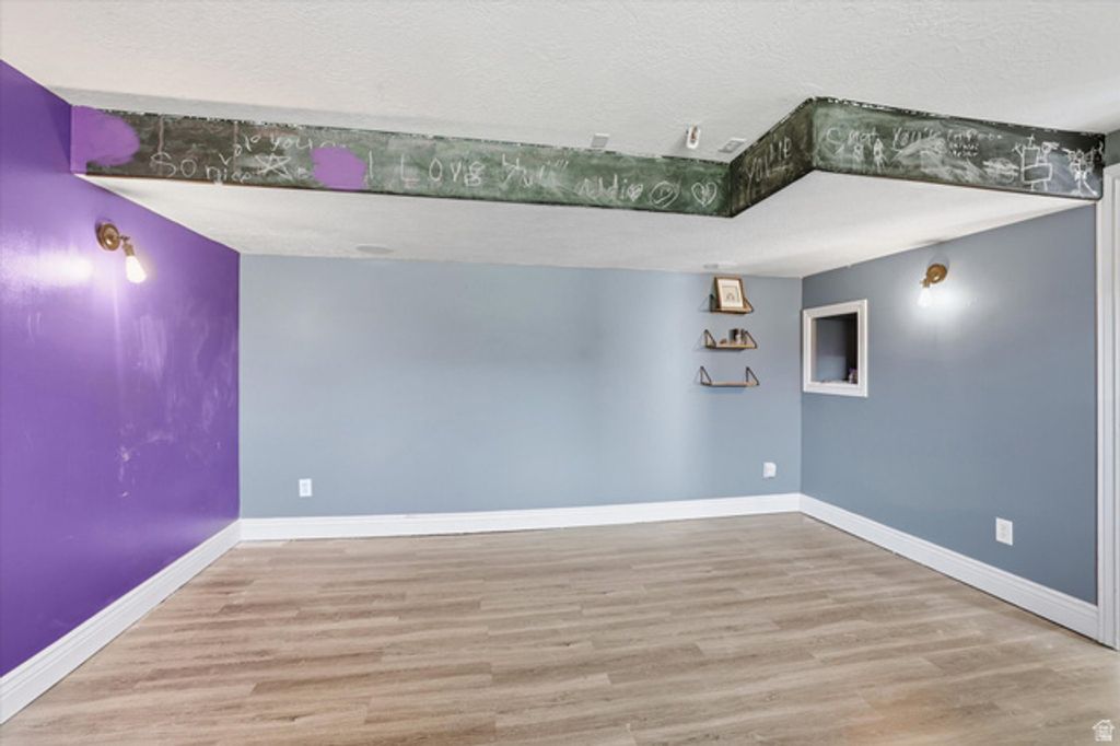 Image 41 of property listing at 3694 S 4975 W, West Haven, UT 84401