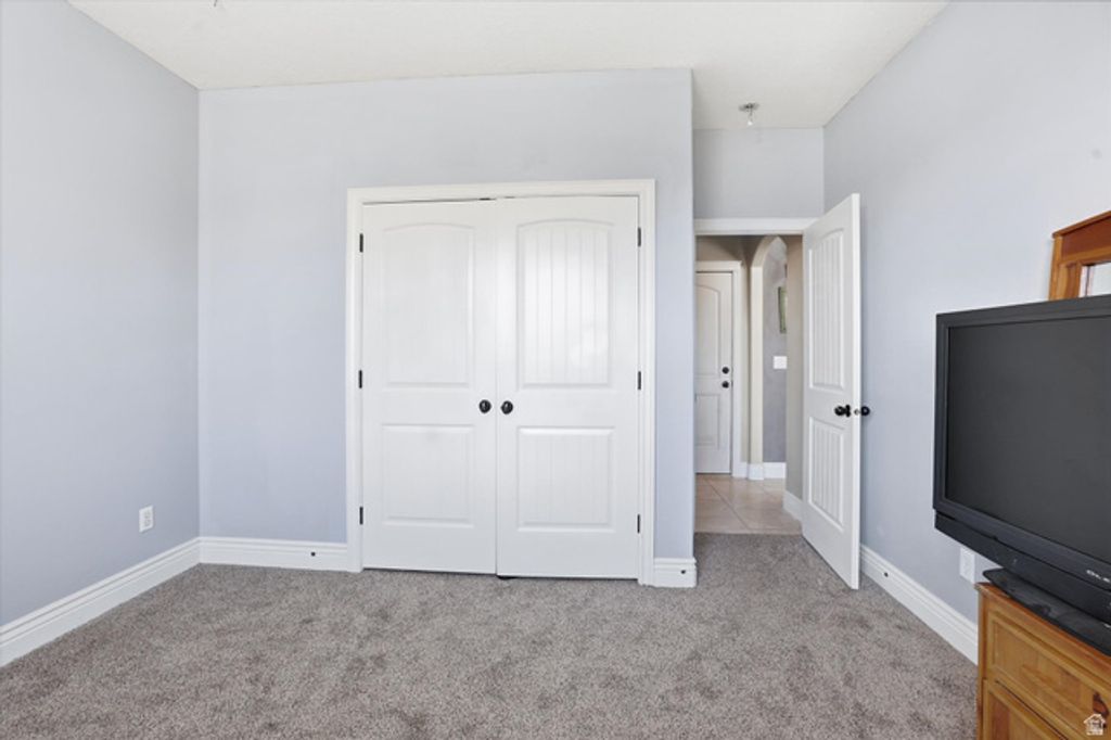 Image 48 of property listing at 3694 S 4975 W, West Haven, UT 84401