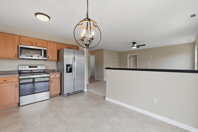 4028 Ravens Cove Run, Fort Wayne, IN 46818