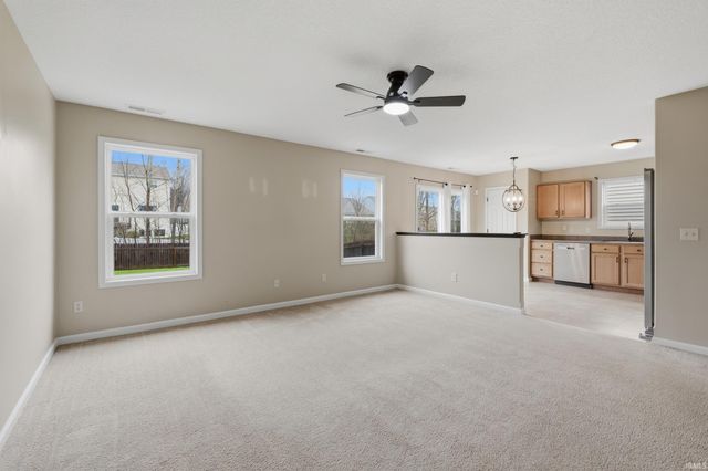 4028 Ravens Cove Run, Fort Wayne, IN 46818