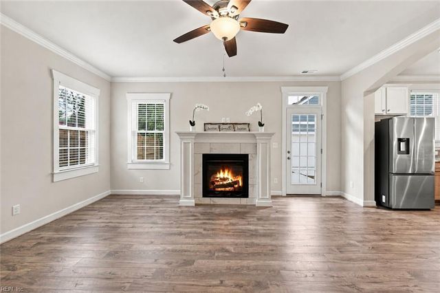 911 Bainbridge BLVD, Chesapeake, VA 23324